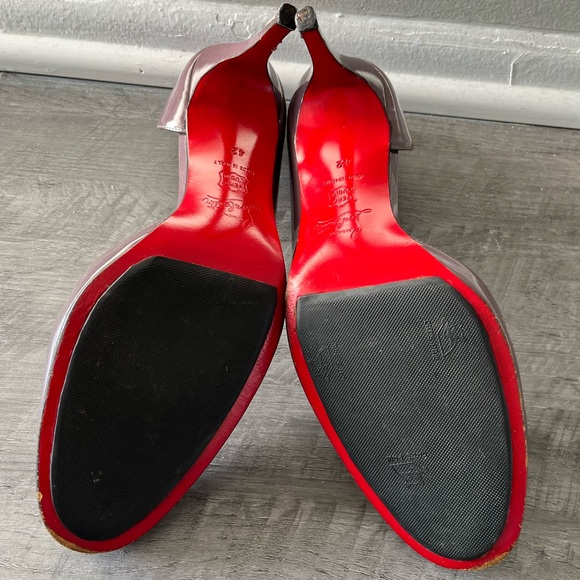 Christian Louboutin D’Orsay Round Toe Pump - Picture 6 of 8